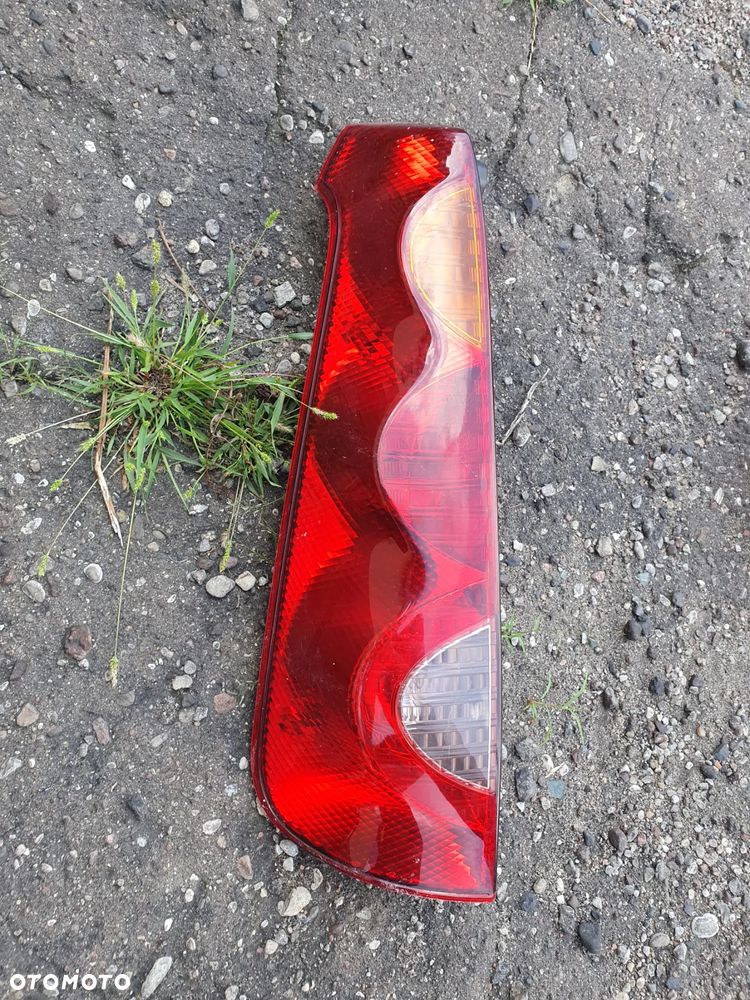 LAMPA TYLNA LEWA NISSAN NOTE ORYGINAŁ