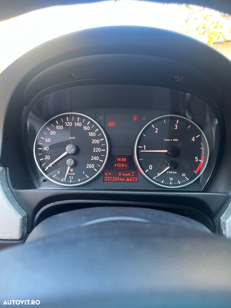 BMW Seria 3 320d - 8