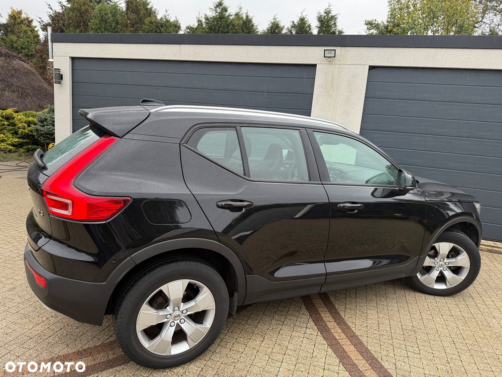 Volvo XC 40 T3 Geartronic Momentum Pro - 14