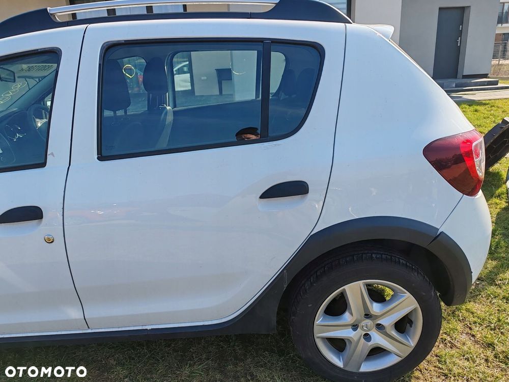 Drzwi lewe tył tylne DV369 Dacia Sandero II Stepway 12- - 1
