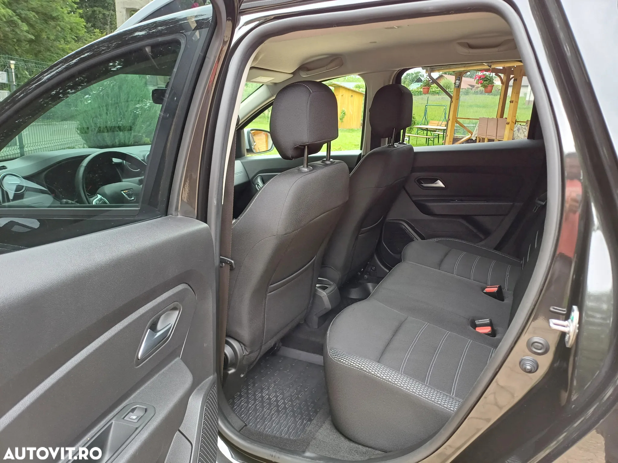 Dacia Duster TCe 150 2WD GPF Prestige - 9