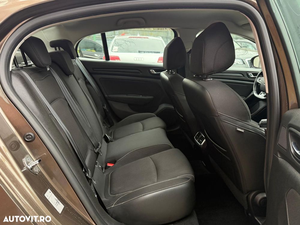 Renault Megane Blue dCi 116 EDC Zen - 9