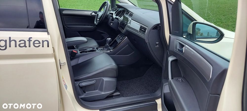 Volkswagen Touran 2.0 TDI BMT Comfortline Plus DSG - 28