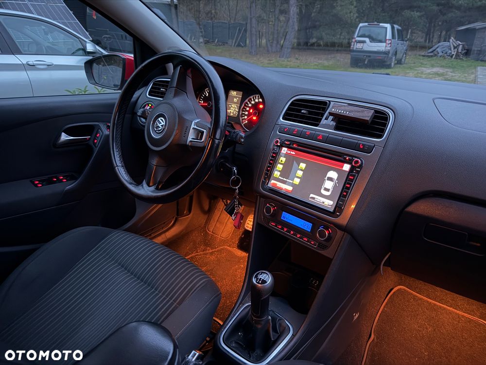 Volkswagen Polo 1.6 TDI Highline - 11