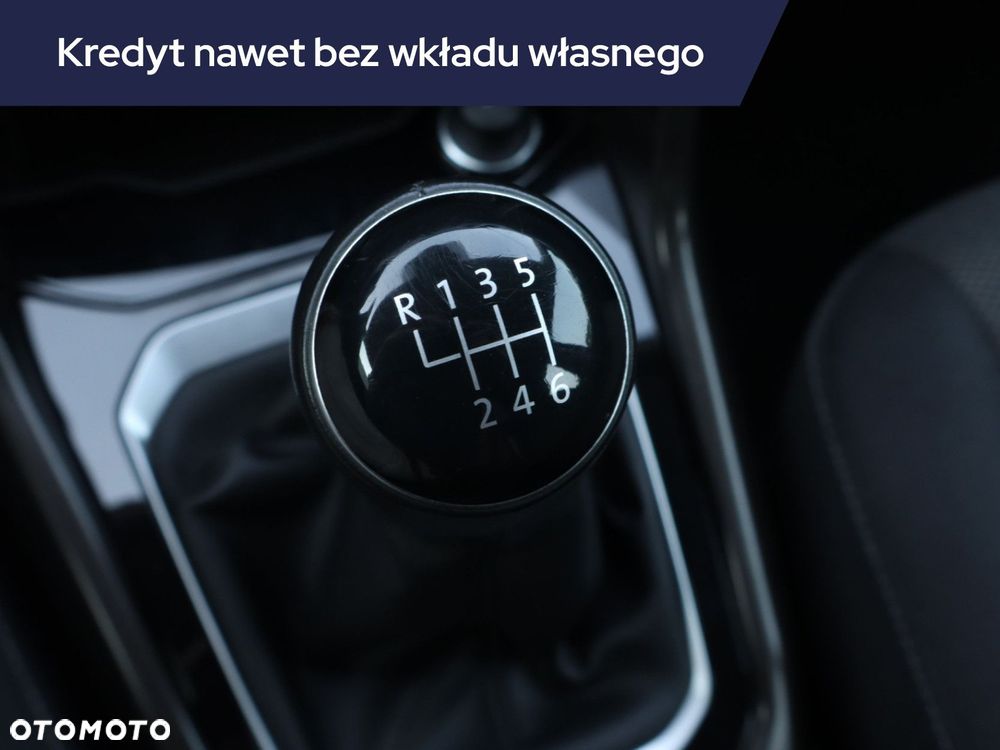 Volkswagen T-Roc - 19