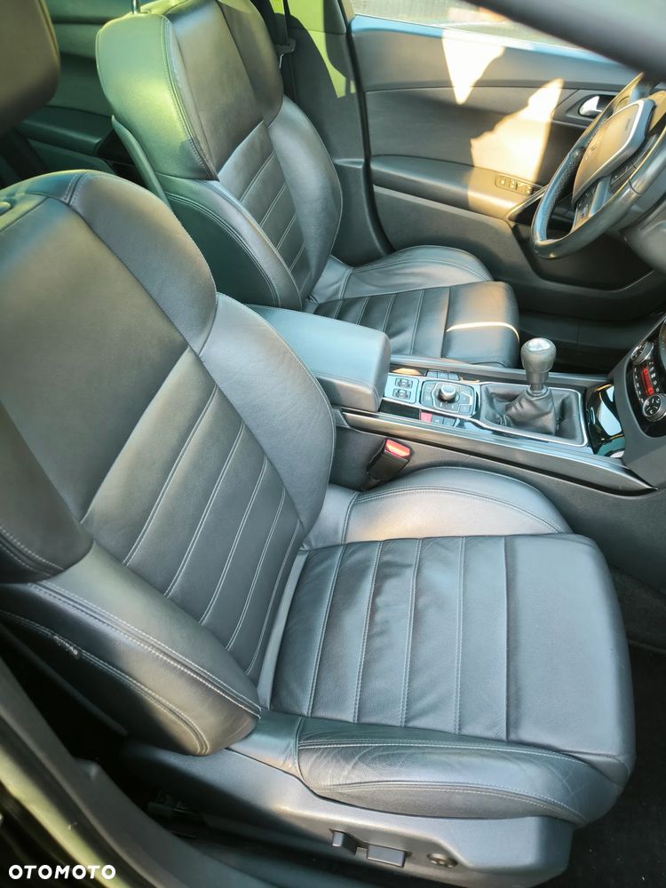 Peugeot 508 2011 photo 2