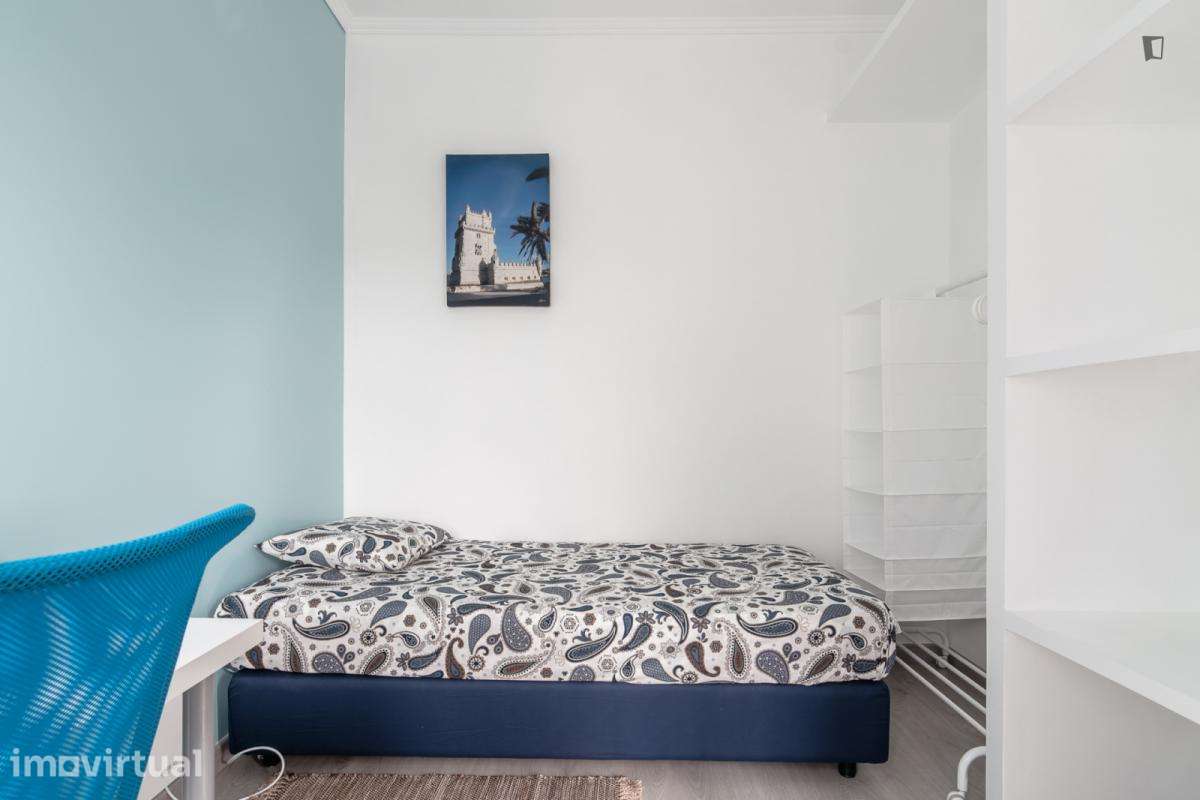 Quarto - localizado em Campolide Lisbon - Grande imagem: 2/14
