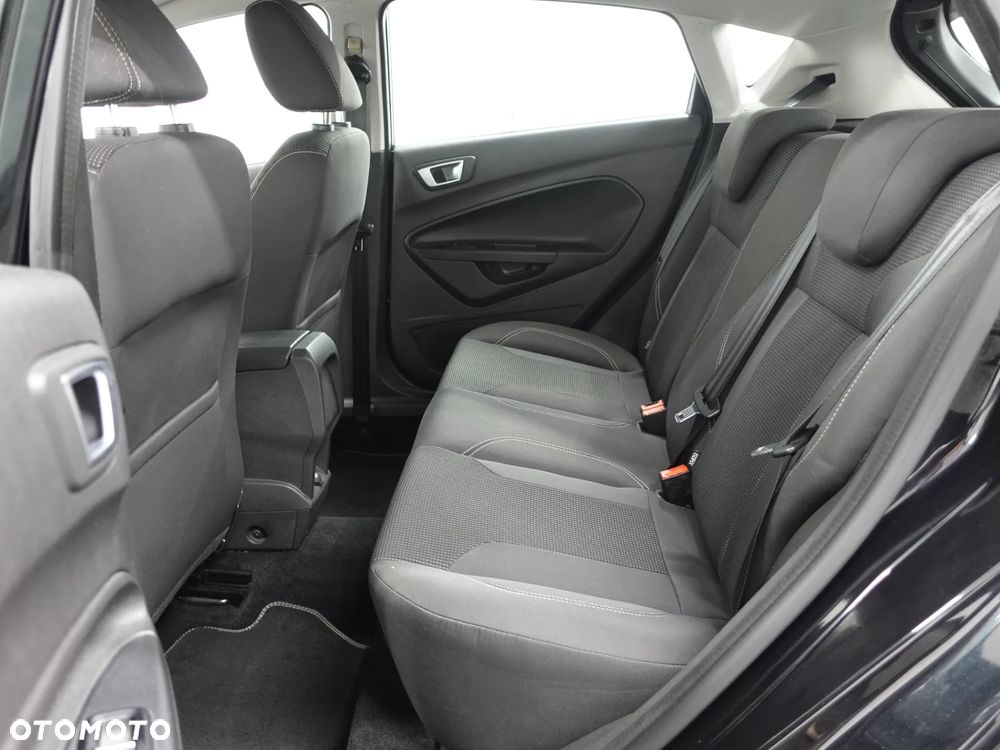 Ford Fiesta 1.5 TDCi Celebration - 23