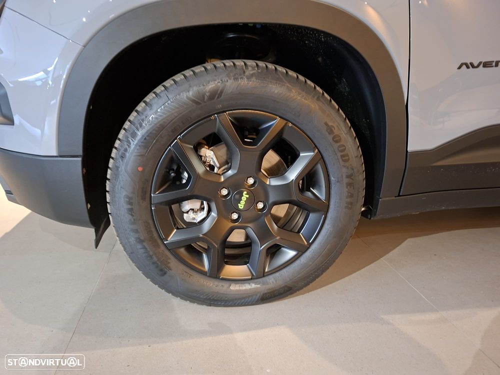 Jeep Avenger 1.2 4xe Hybrid eAWD Upland - 22