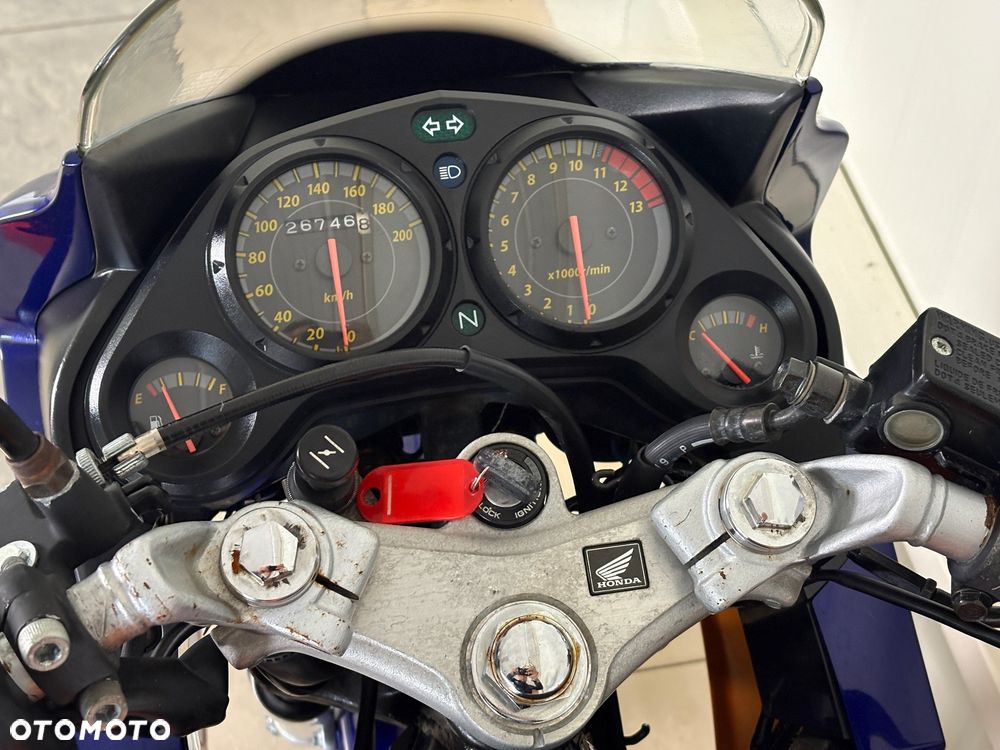 Honda CBR - 11
