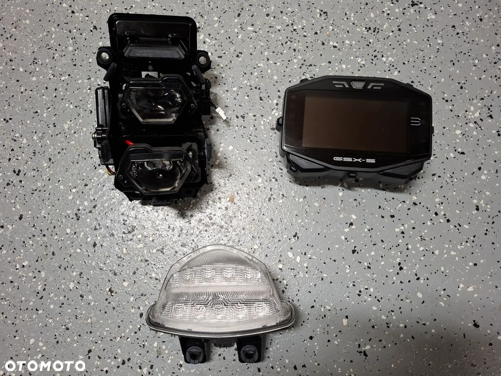 Suzuki GSXS 1000 950 lampa reflektor licznik - 1