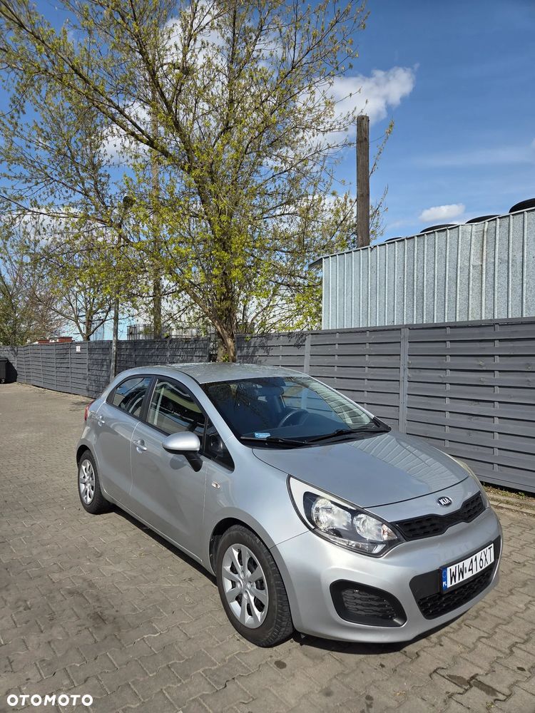 Kia Rio - 1
