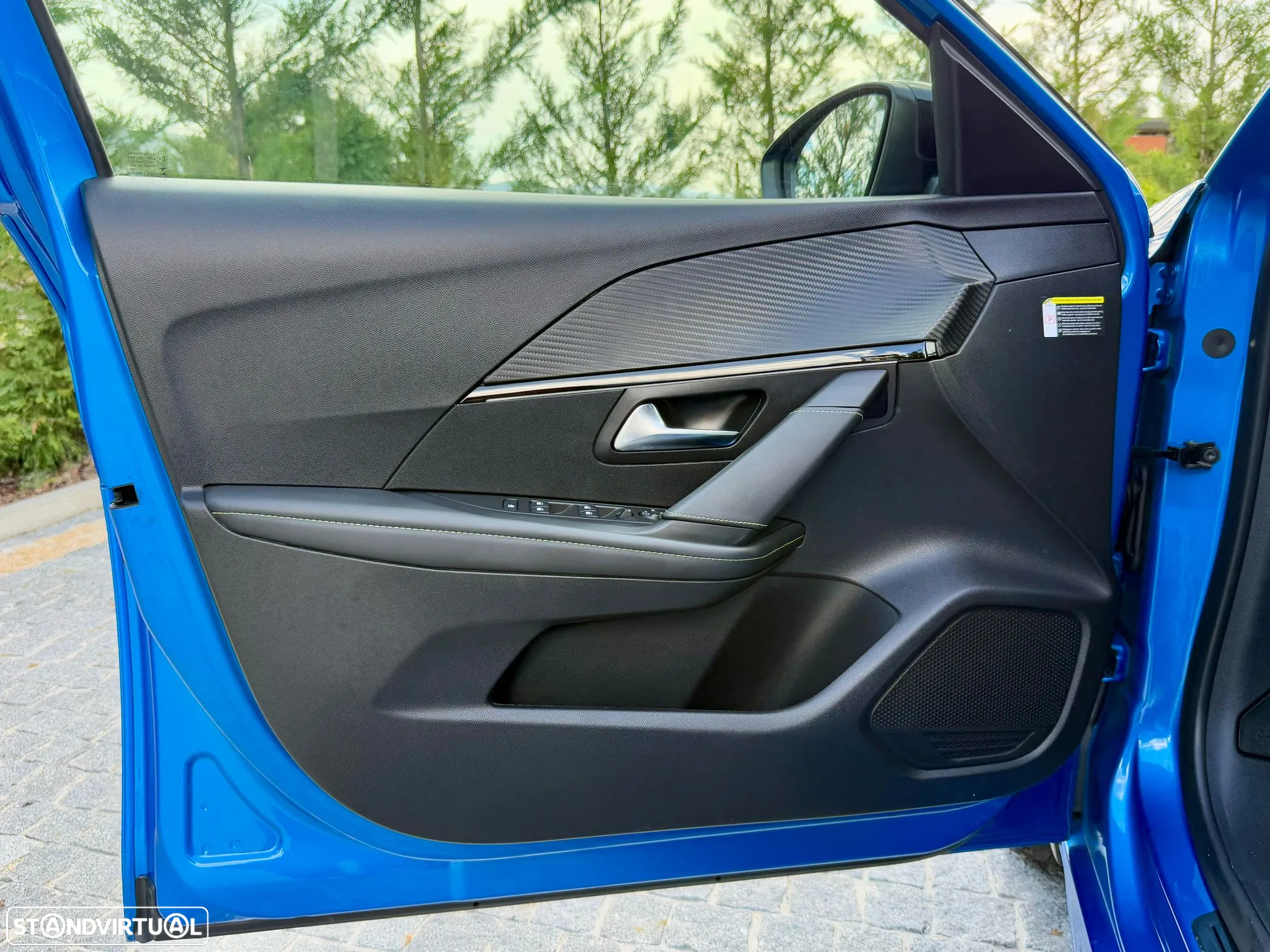 Peugeot e-208 50 kWh GT Line - 10