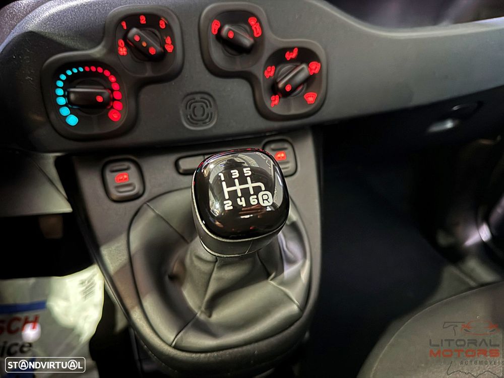 Fiat Panda 1.0 Hybrid City Cross - 24