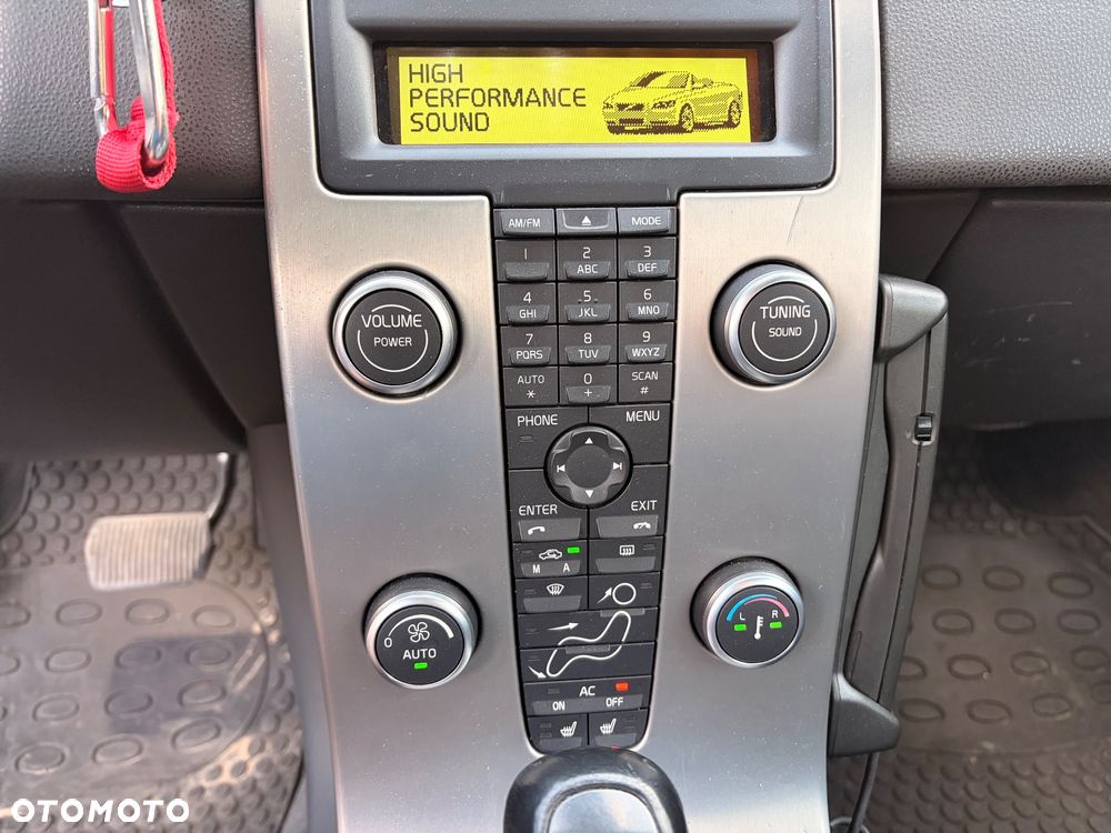 Volvo C70 T5 Momentum - 7