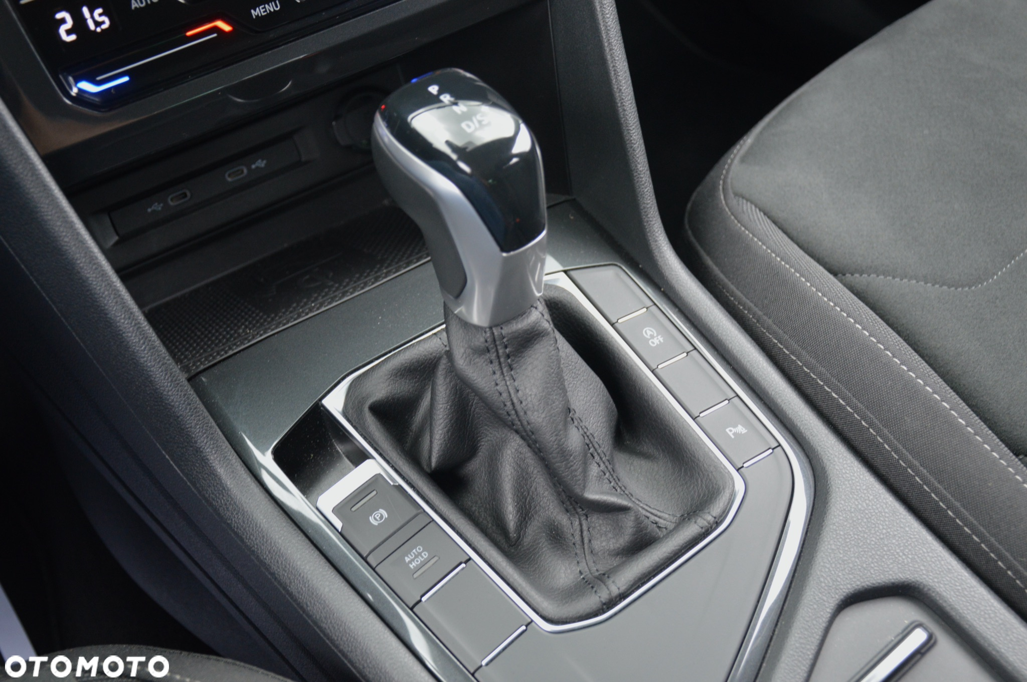 Volkswagen Tiguan 2.0 TDI SCR Elegance DSG - 15