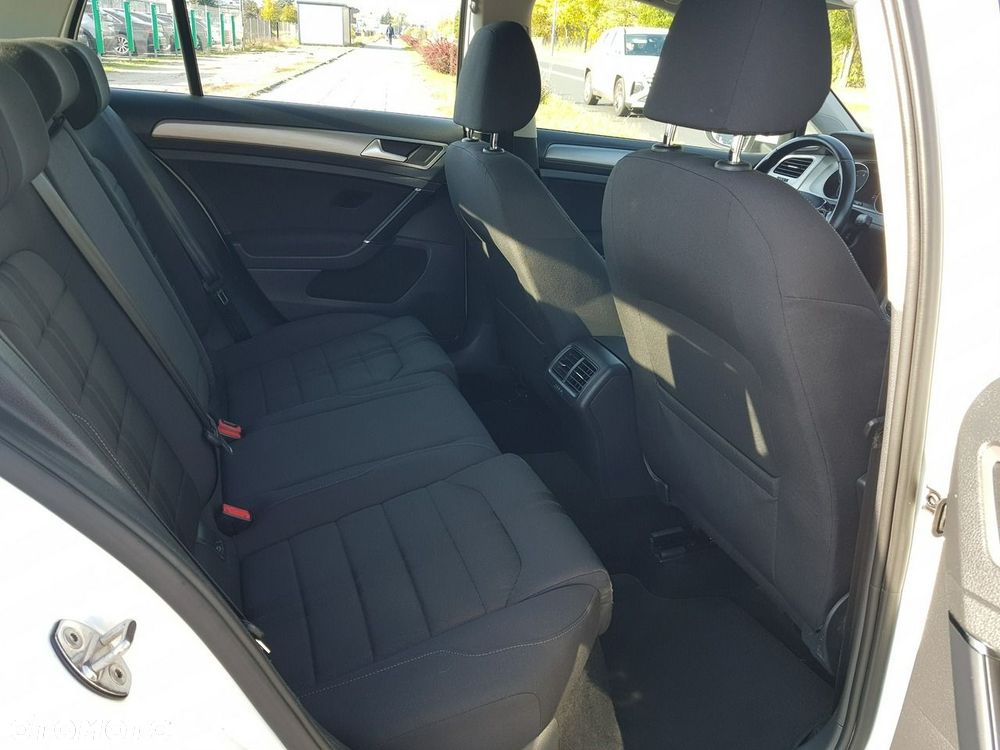 Volkswagen Golf 1.4 TSI BMT Comfortline - 15
