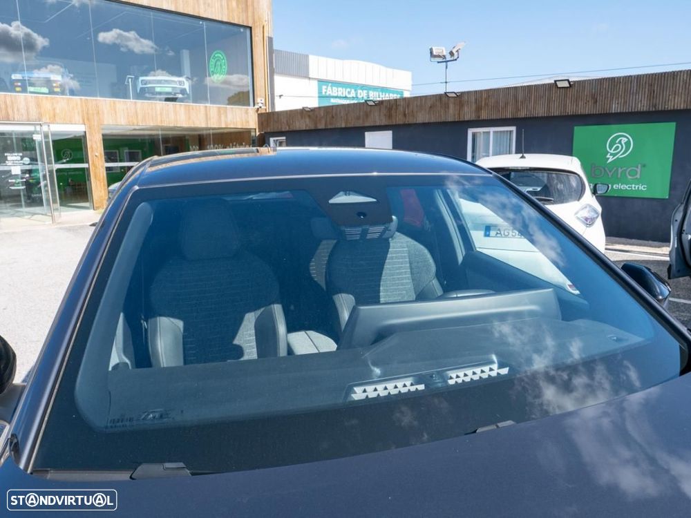 Peugeot E-3008 73 kWh Allure - 8