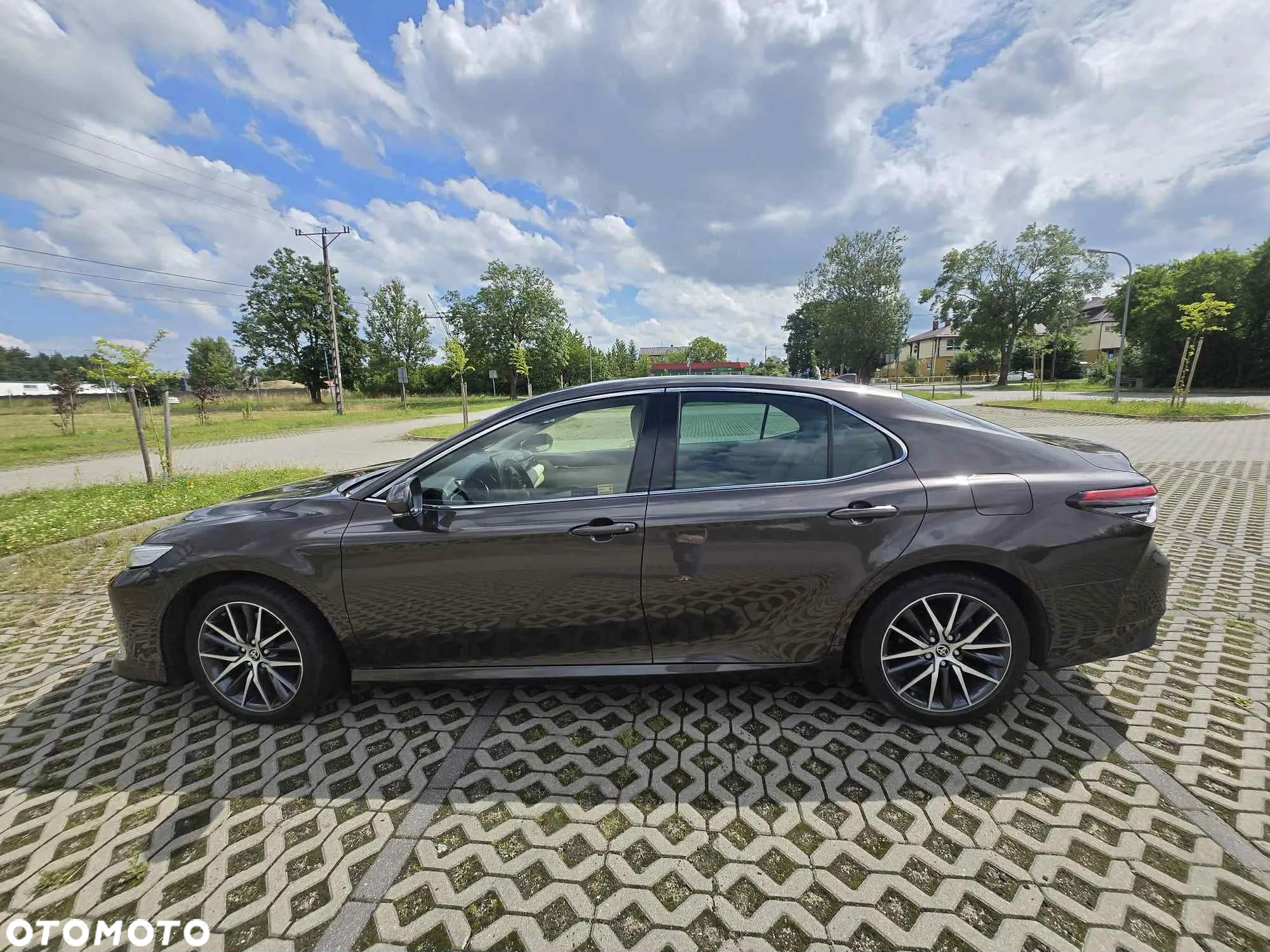 Toyota Camry 2.5 Hybrid Executive CVT - 9
