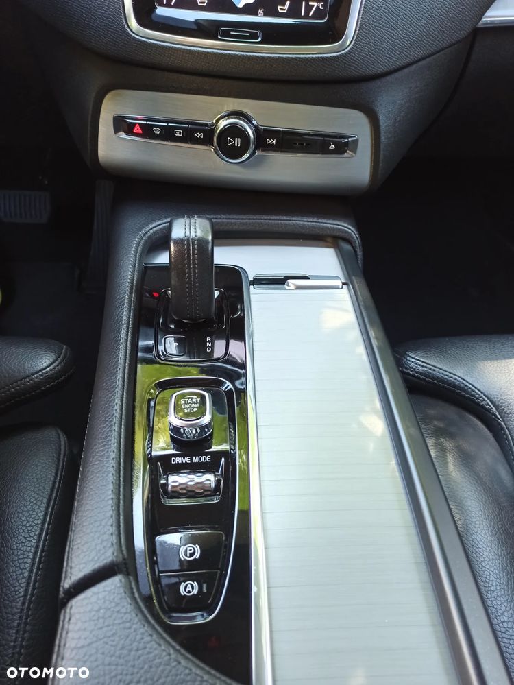 Volvo XC 90 B5 D AWD Geartronic Momentum - 14