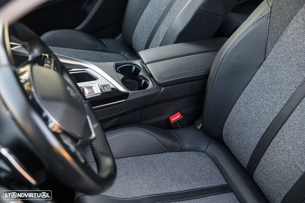 Peugeot 3008 PureTech 130 Stop & Start GPF EAT8 Allure - 14