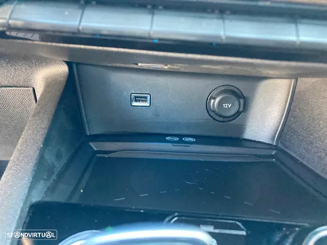 Peugeot 5008 1.2 PureTech Allure EAT8 - 33