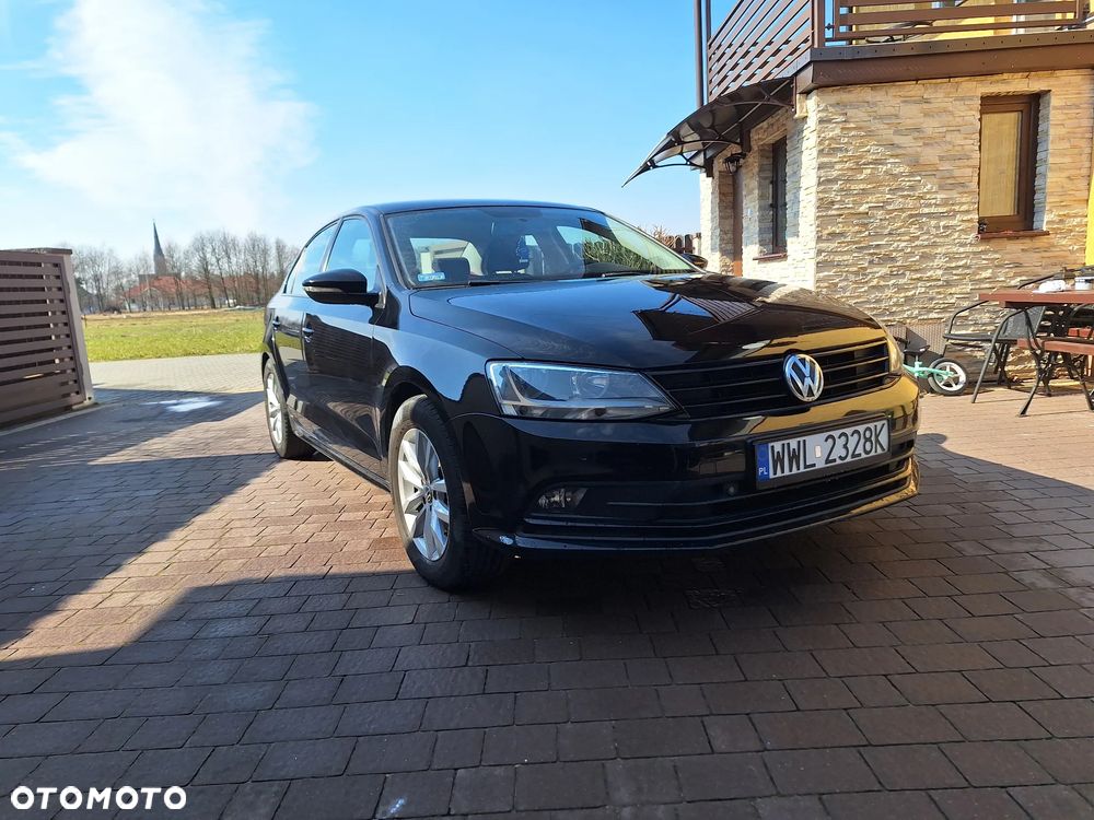 Volkswagen Jetta 2.0 TDI DPF BMT Trendline - 1