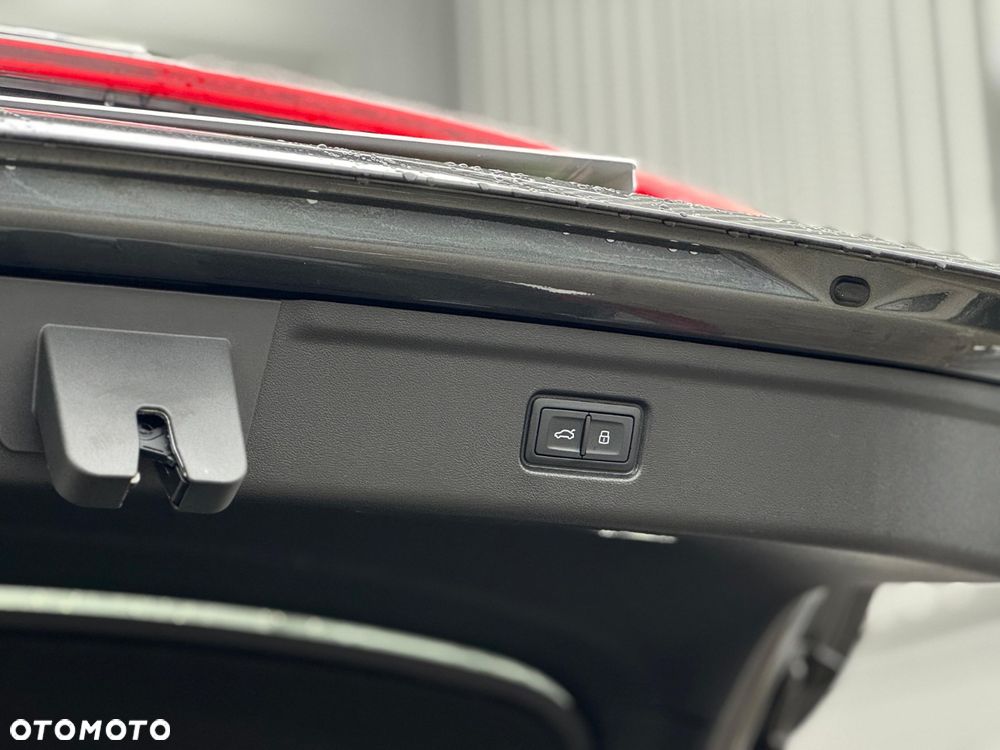 Audi A6 Sportback e-tron - 11