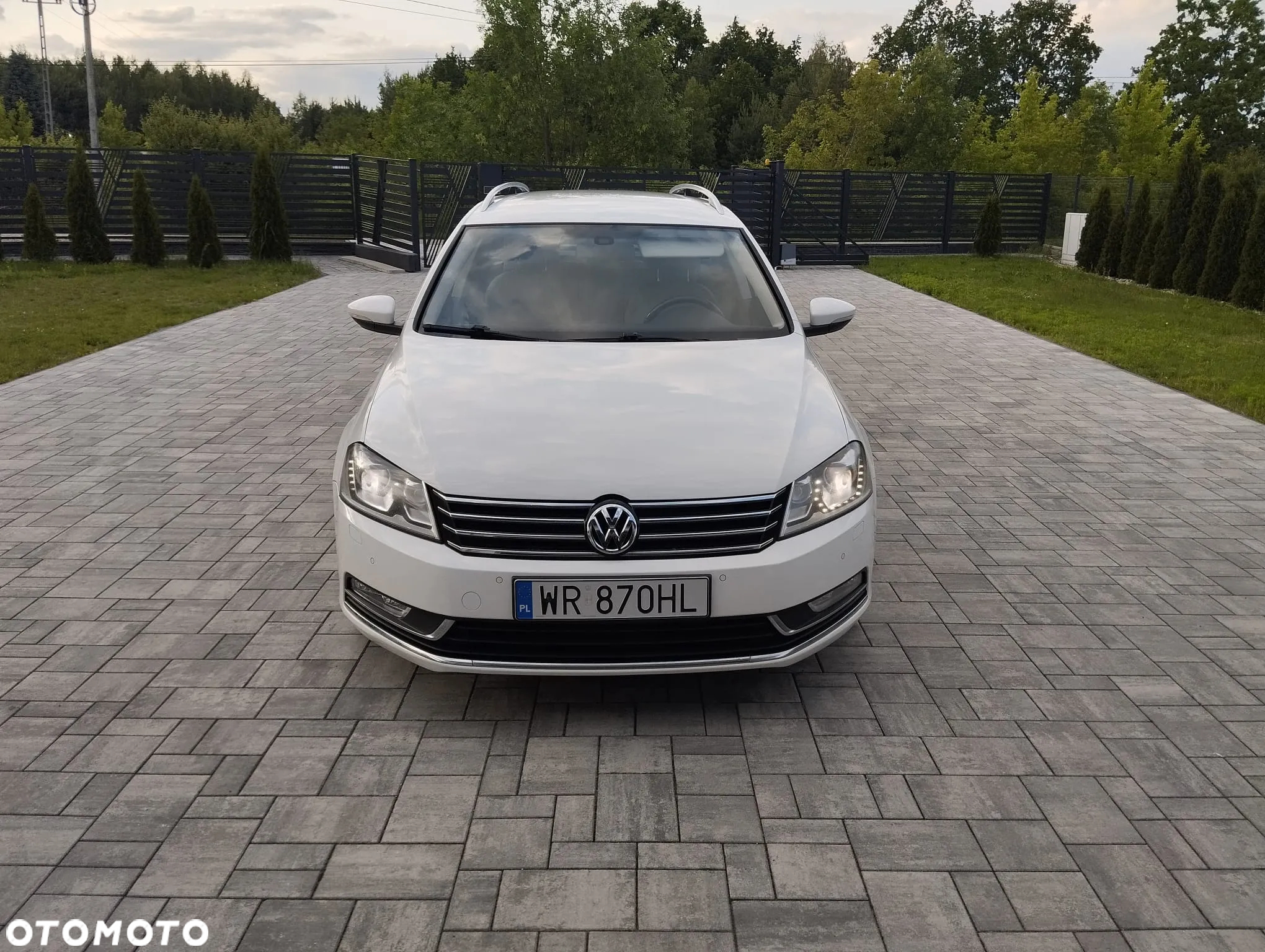 Volkswagen Passat Variant 2.0 TDI 4Motion BlueMotion Technol Business Edition - 3