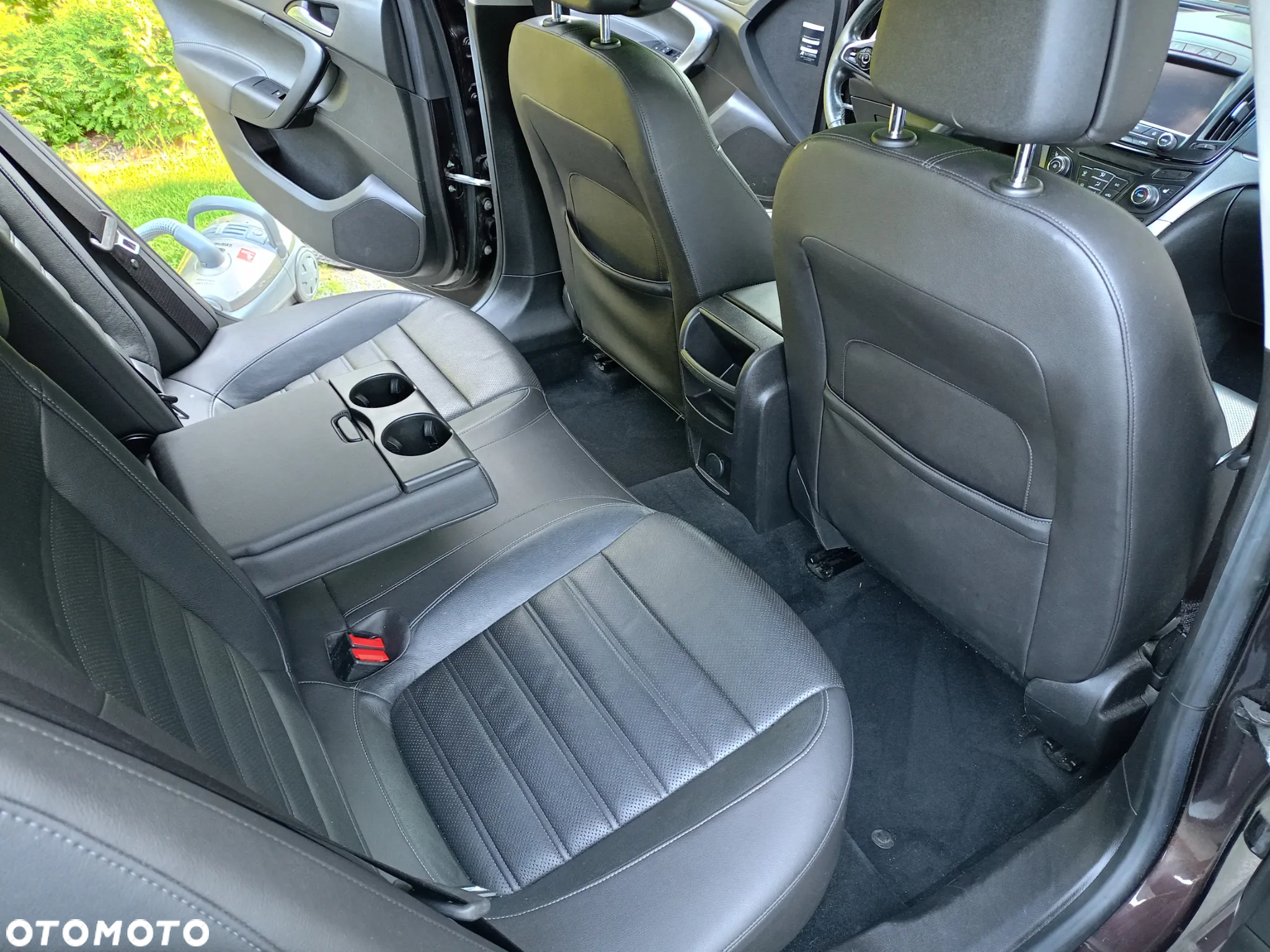 Opel Insignia Sports Tourer 1.6 Diesel Edition - 12