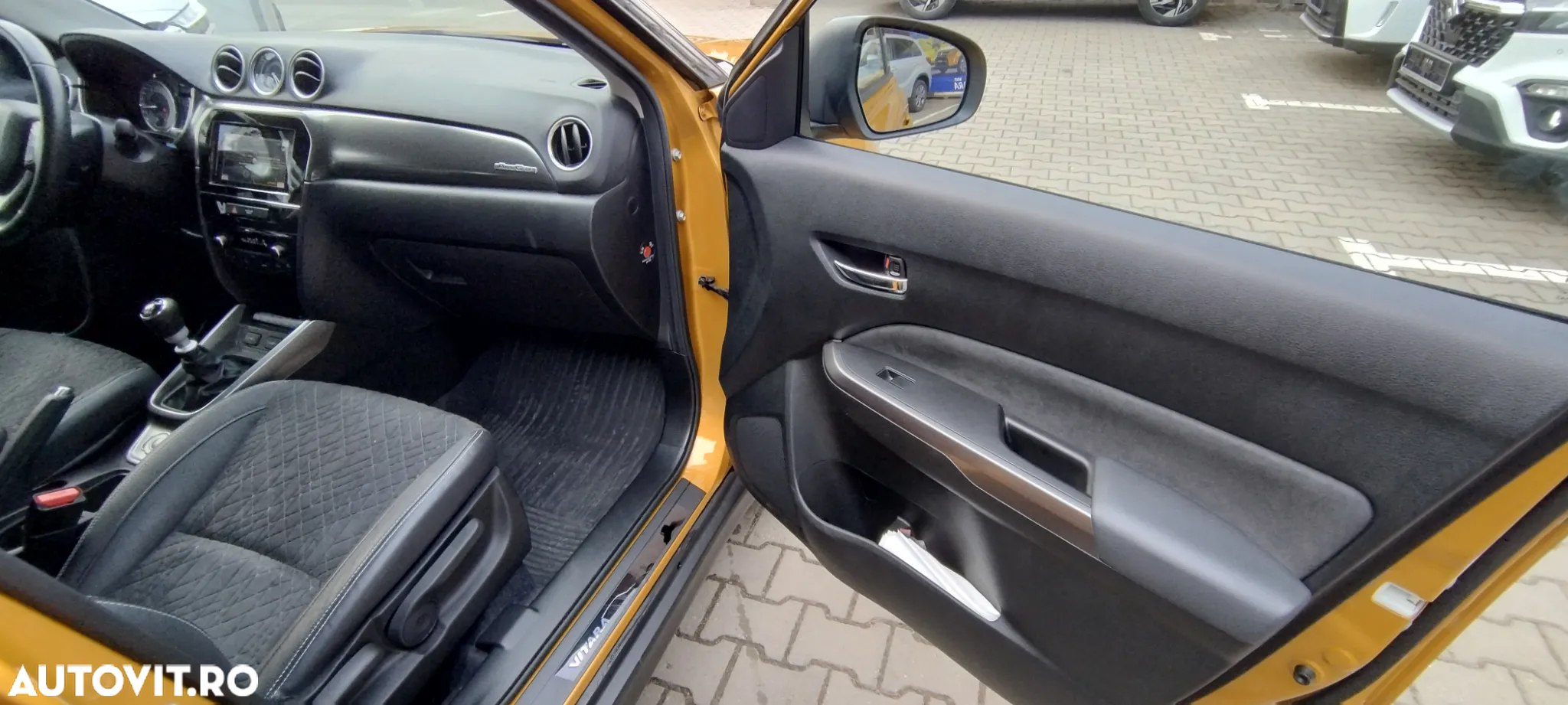 Suzuki Vitara 1.4 Boosterjet AllGrip MHEV Spirit - 14