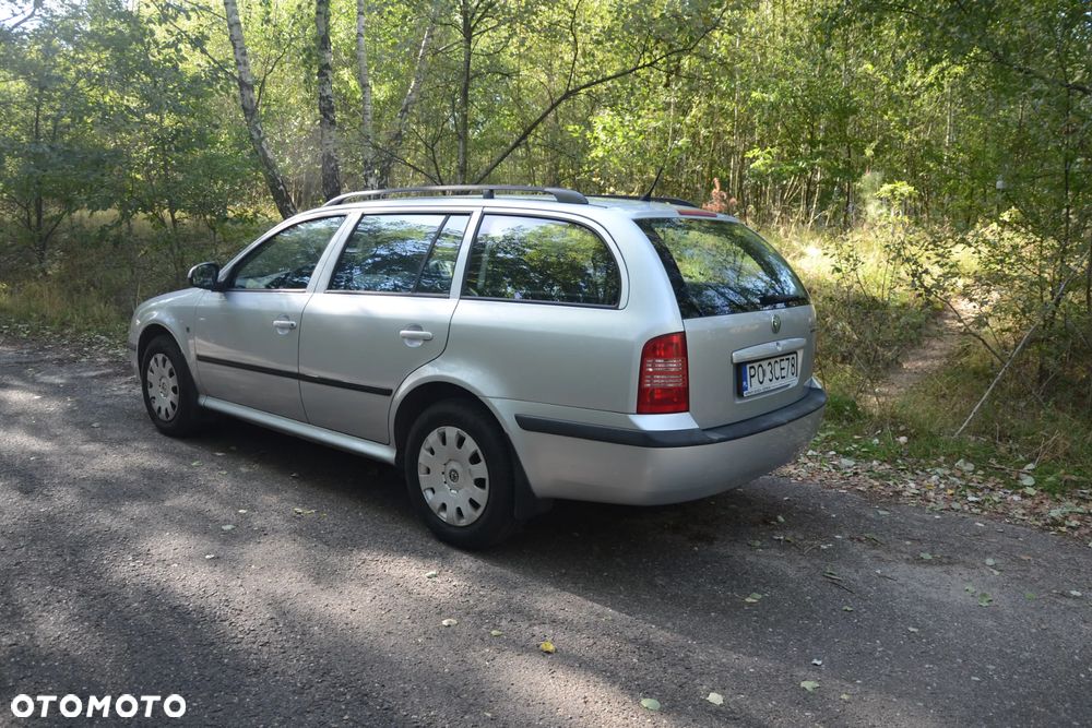 Skoda Octavia 1.6 Tour - 3