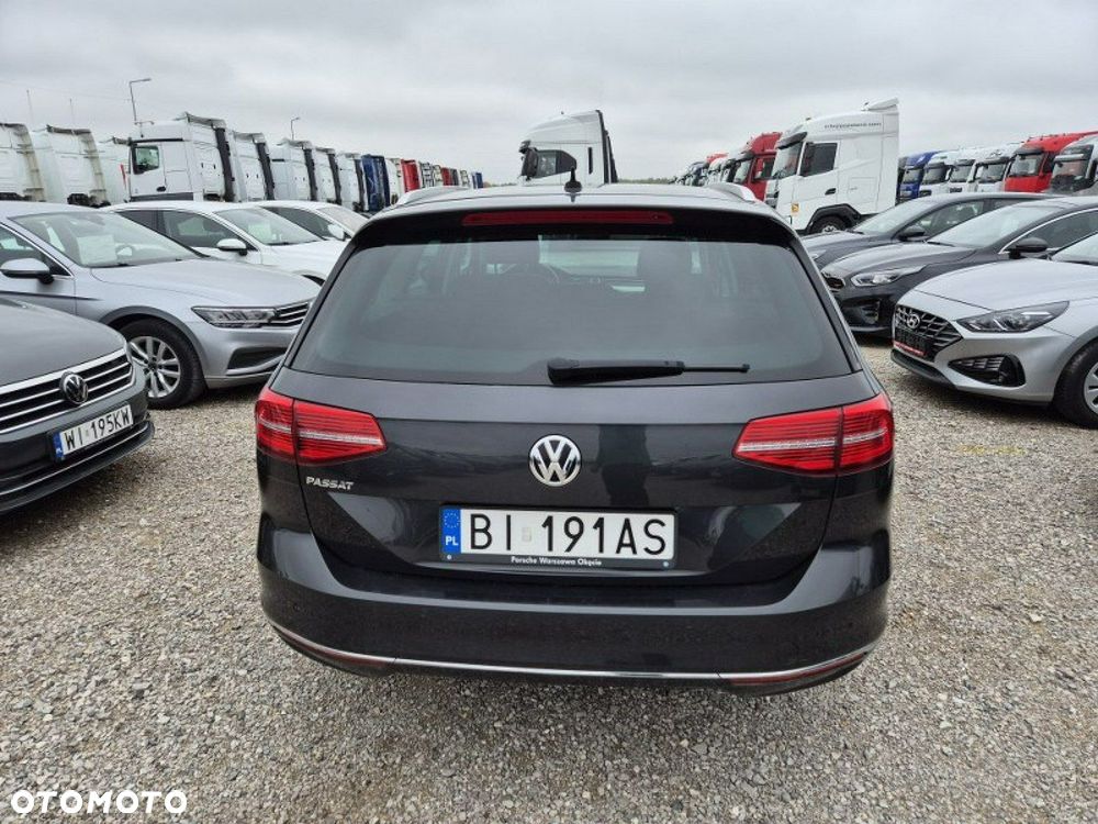 Volkswagen Passat - 5