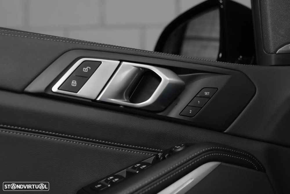 BMW X5 45 e xDrive Pack M - 26