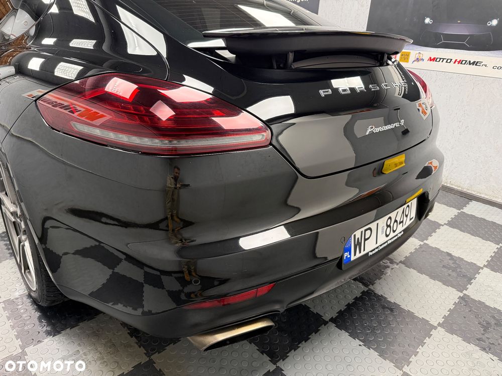 Porsche Panamera - 22