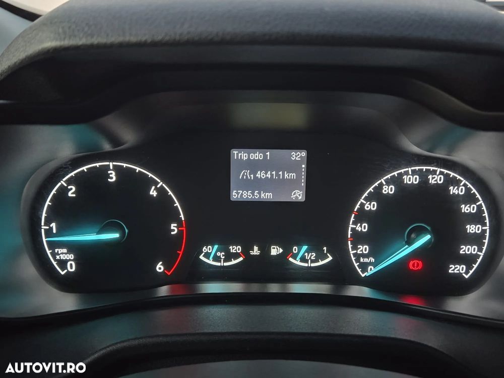 Ford TRANSIT CONNECT - 10