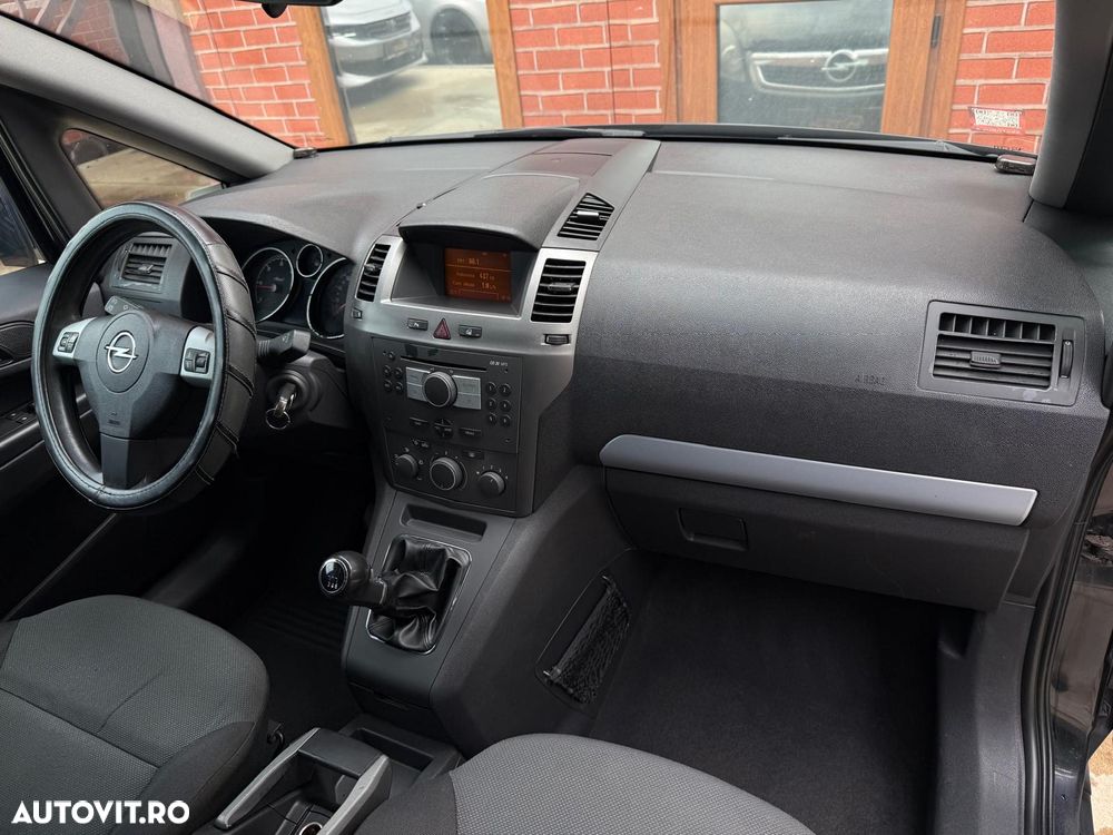 Opel Zafira 1.9 CDTI - 10