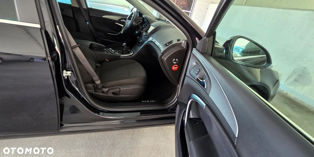 Opel Insignia - 30