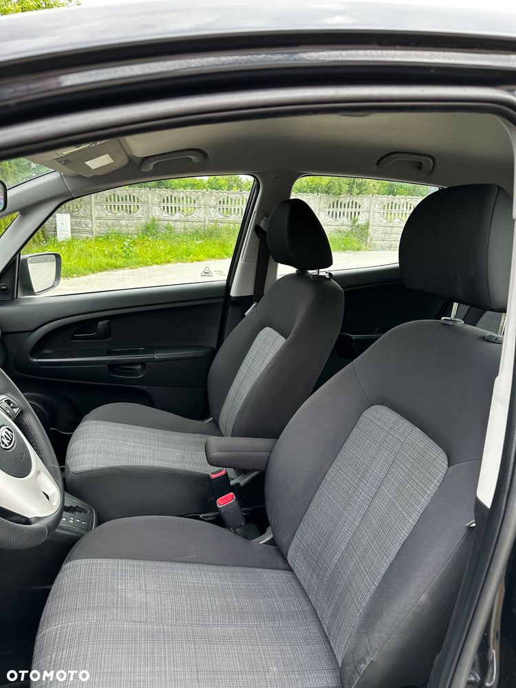 Kia Venga - 28