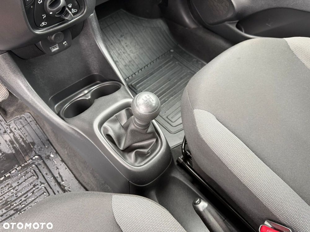 Toyota Aygo - 14