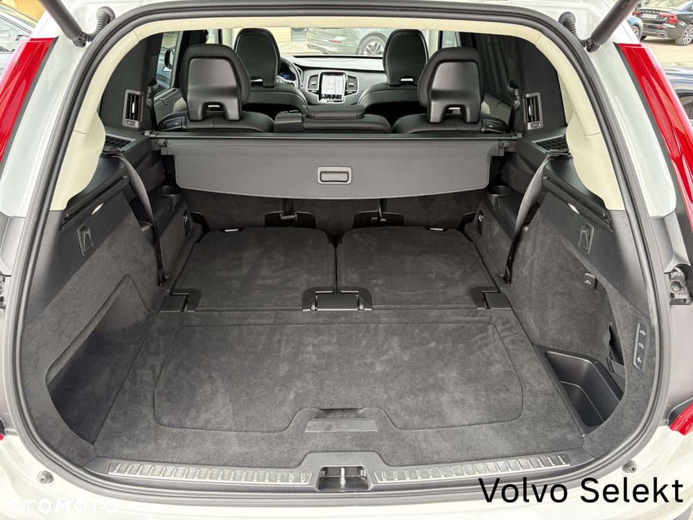 Volvo XC 90 - 30