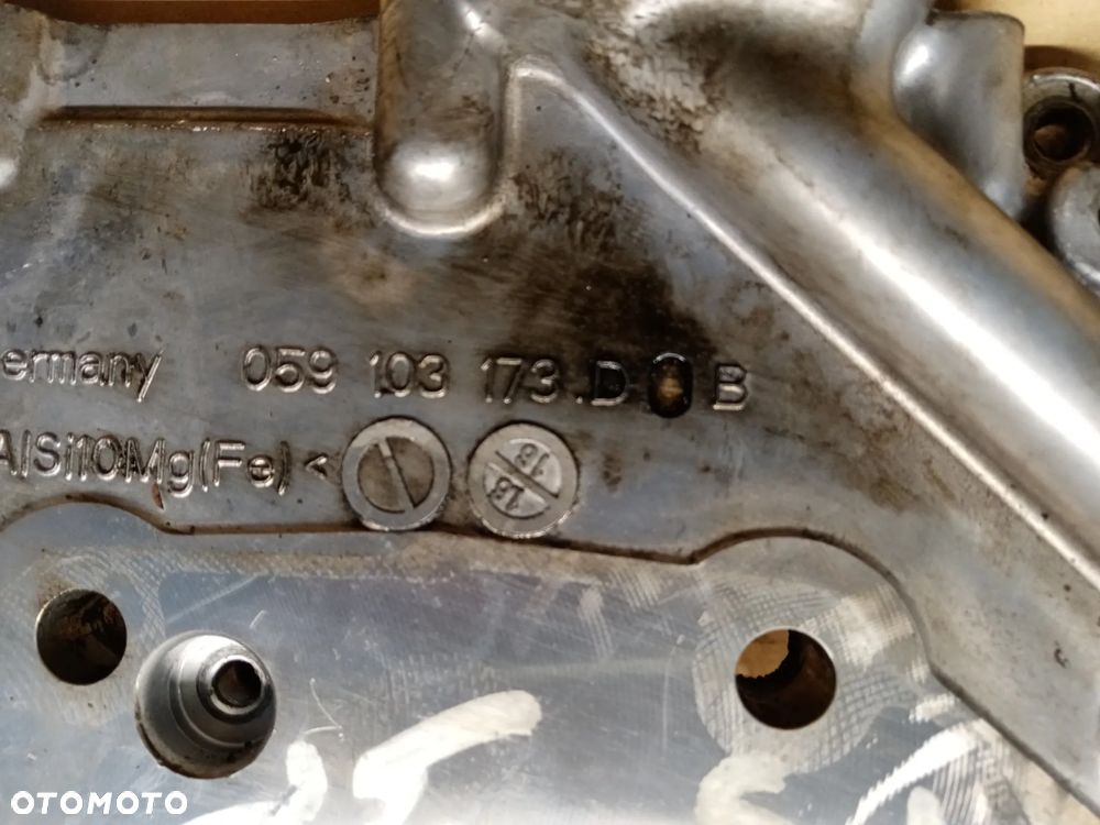 Osłona obudowa rozrządu Audi Q5 3.0 TDI CTB 059103173DB - 4