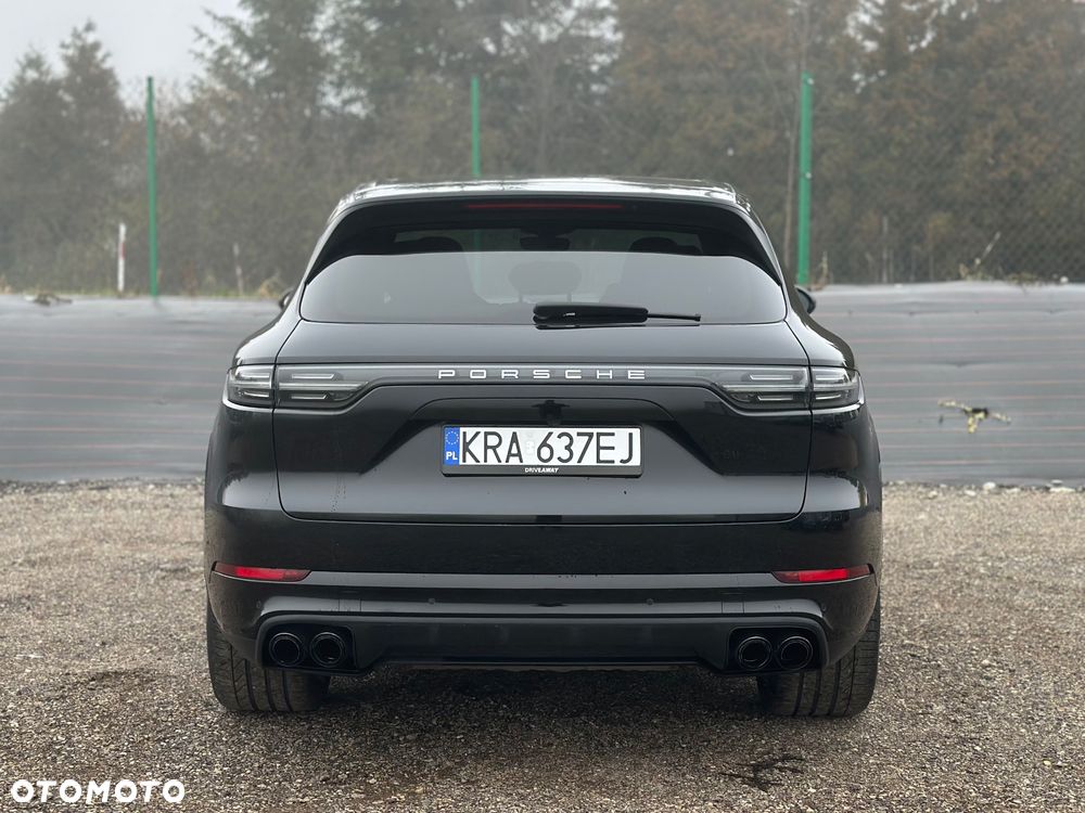 Porsche Cayenne - 9