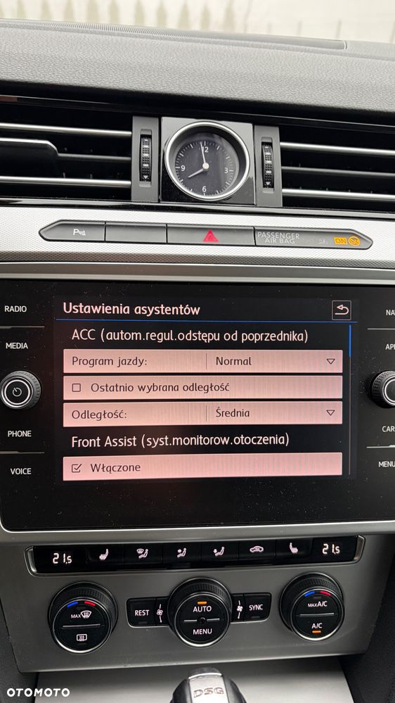 Volkswagen Passat - 14