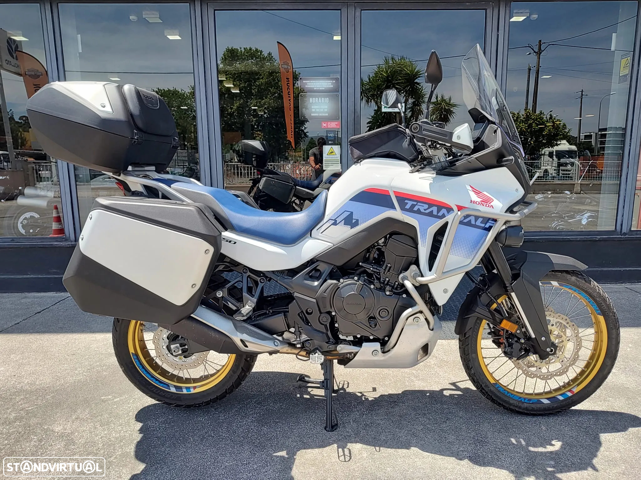 Honda Transalp 750 - 2