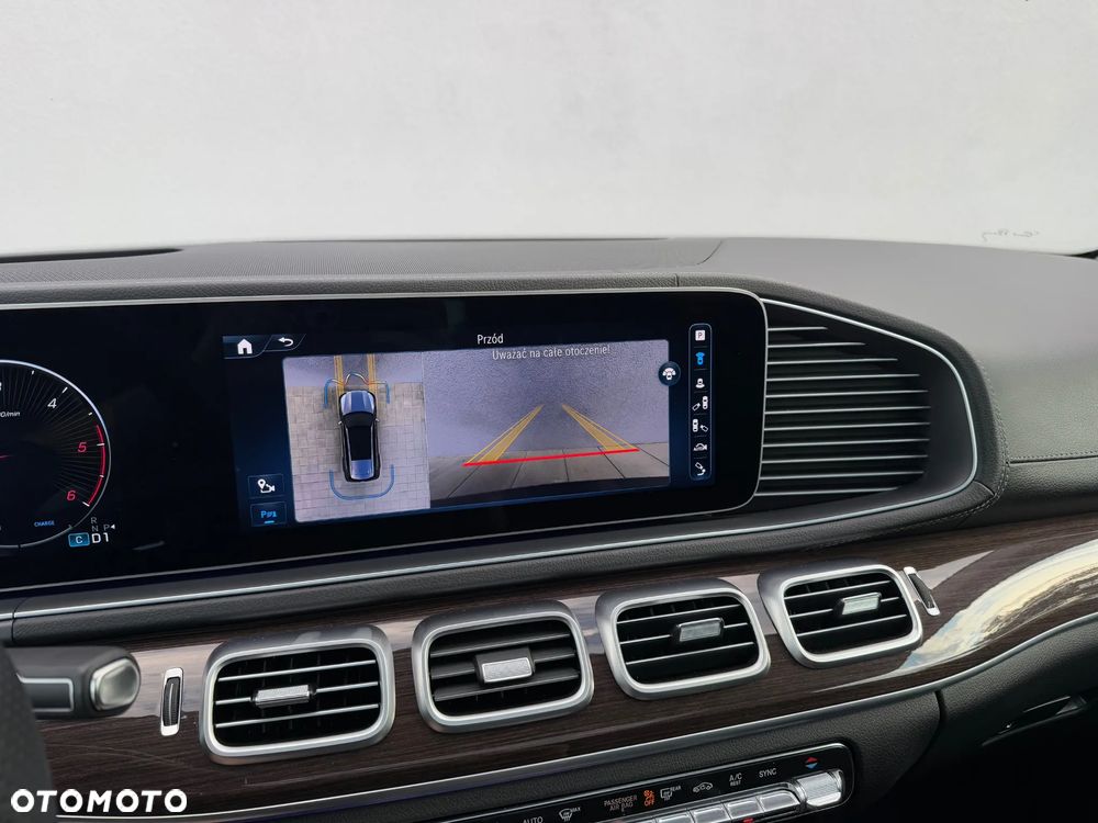 Mercedes-Benz GLS - 17