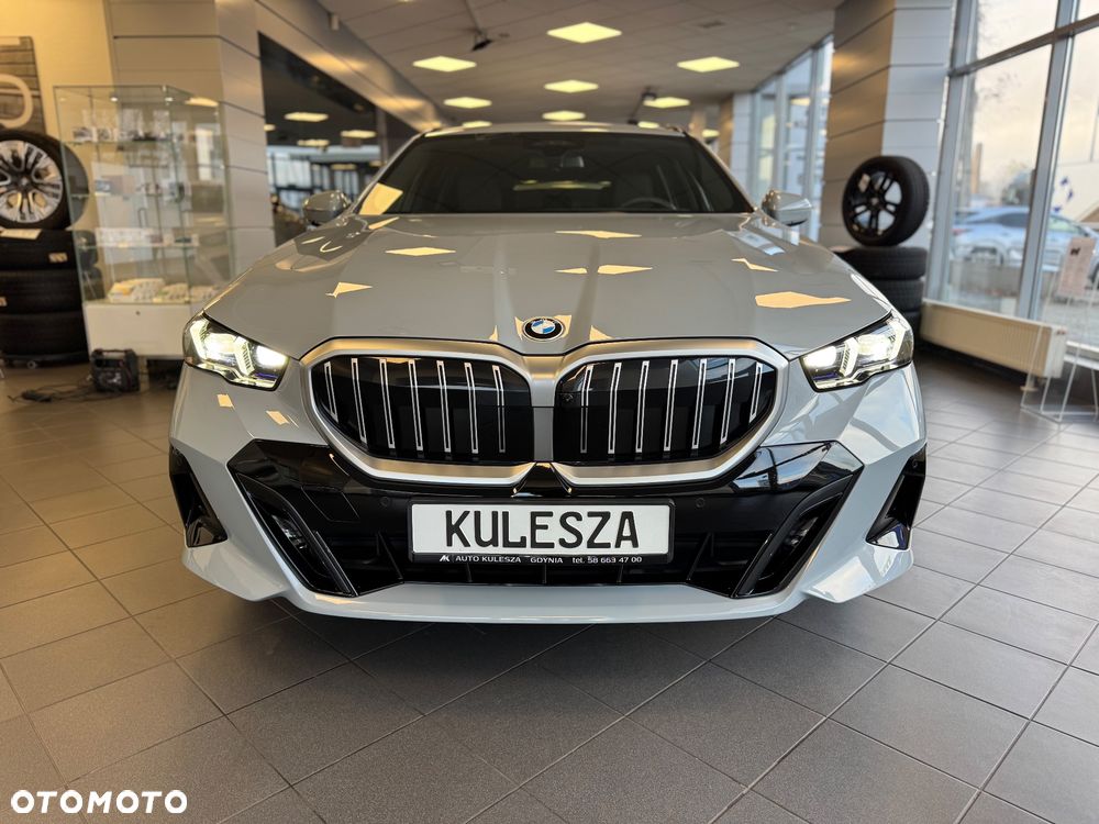 BMW Seria 5 520d xDrive - 3