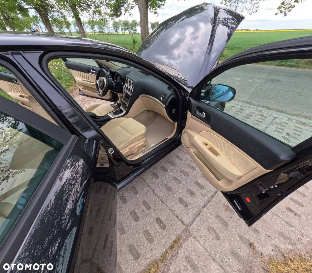 Alfa Romeo 159 1.9JTDM Distinctive - 19