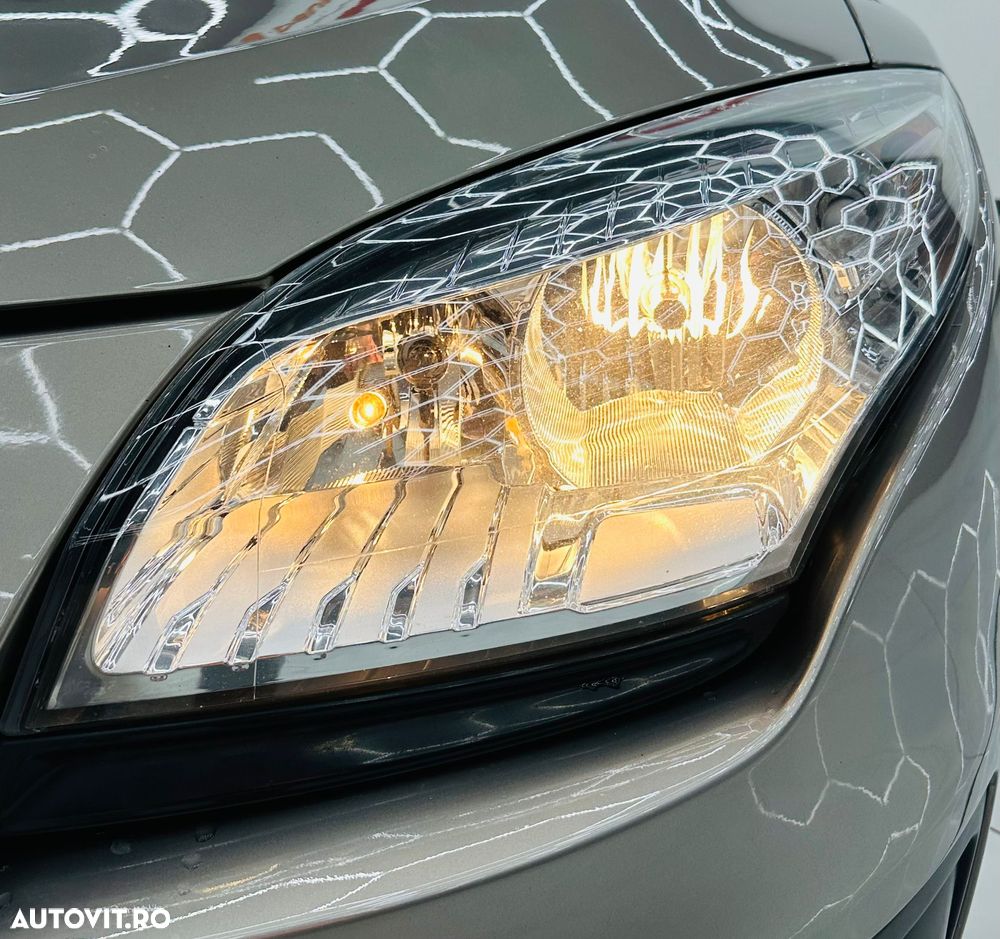 Renault Megane ENERGY dCi 110 Start & Stop Expression - 9