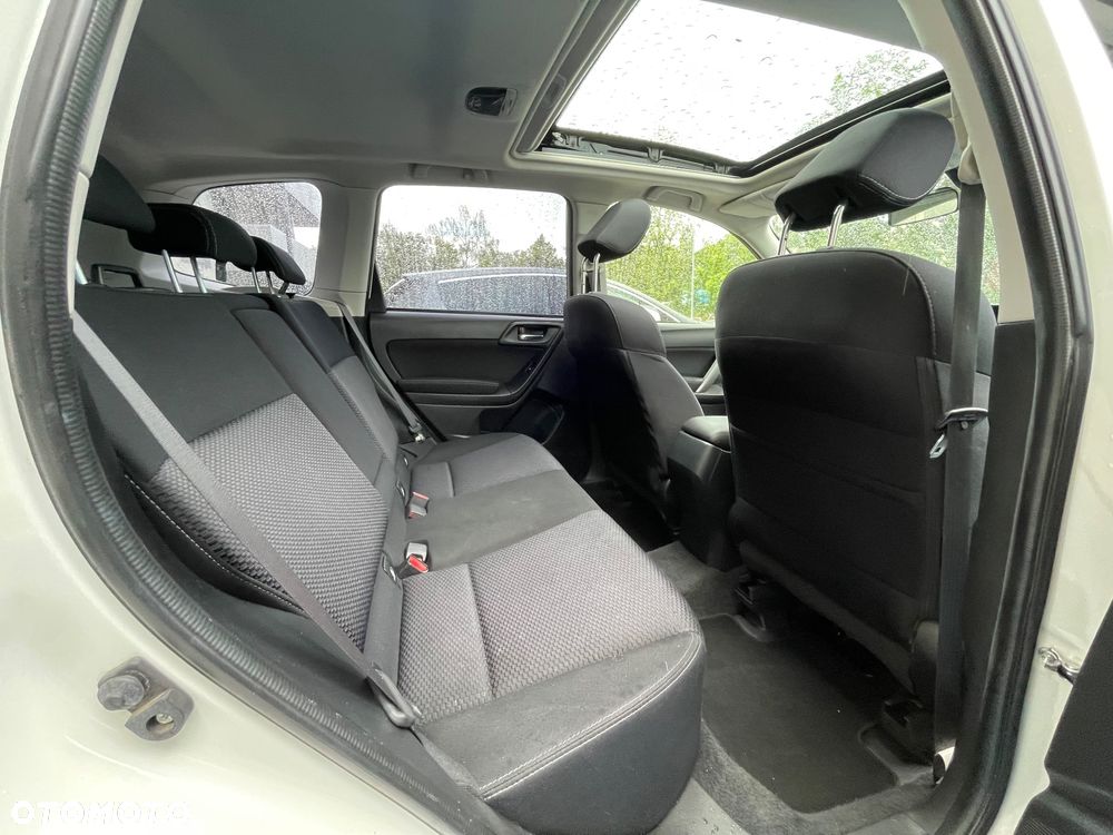 Subaru Forester 2.0 D Exclusive Lineartronic - 8